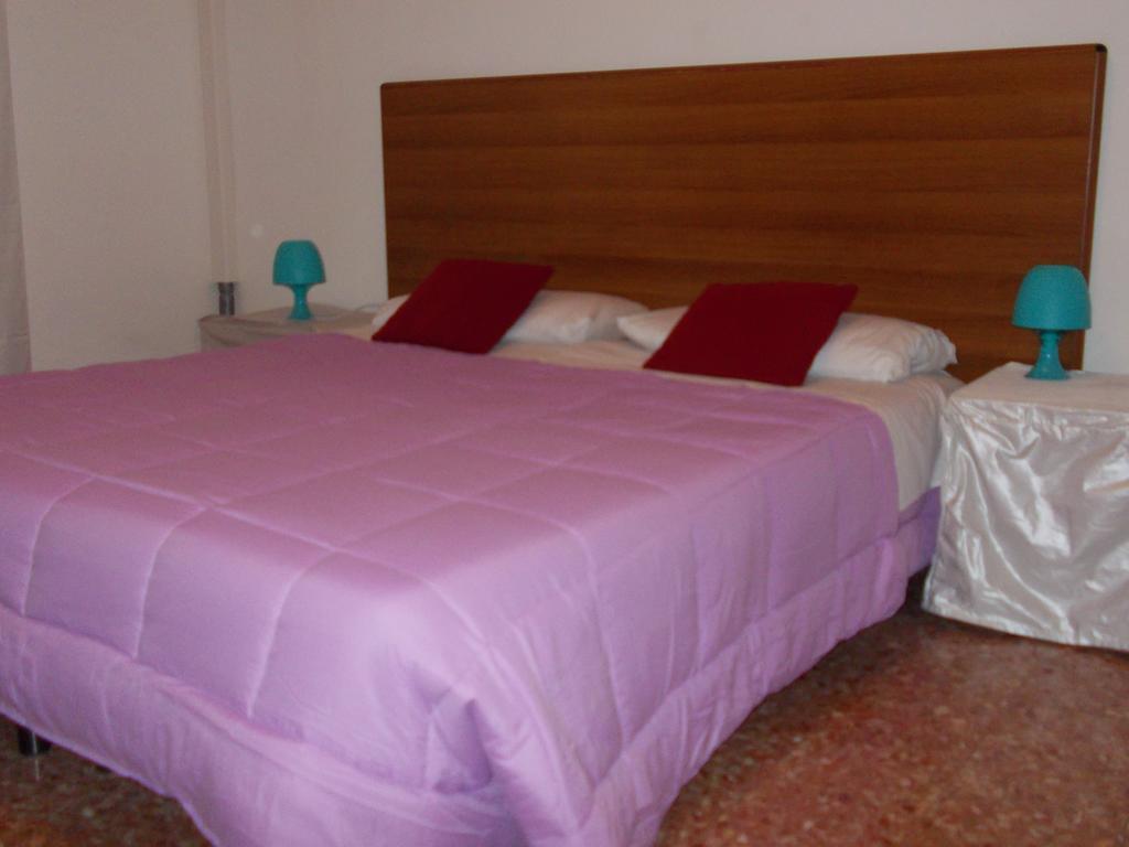 Travellers Lodge Bed & Rooms Treviso Habitación foto
